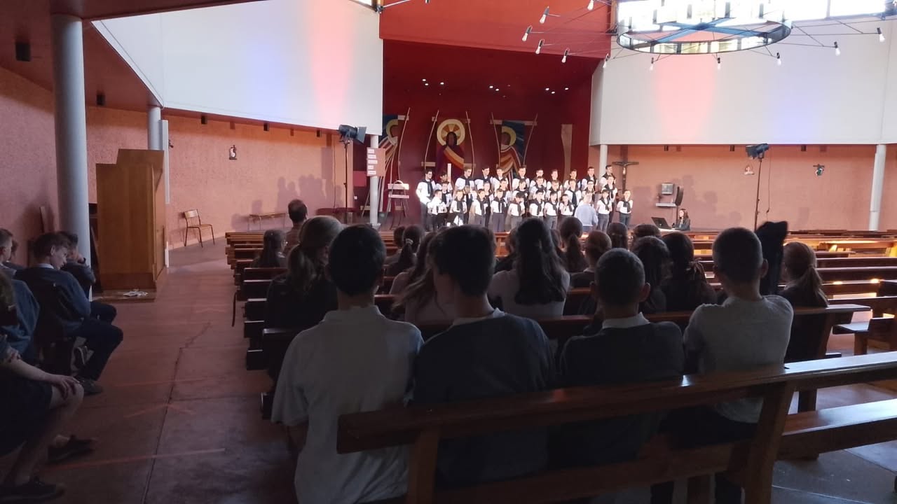 Collège Saints François et Jacinthe de Fatima  Lyon